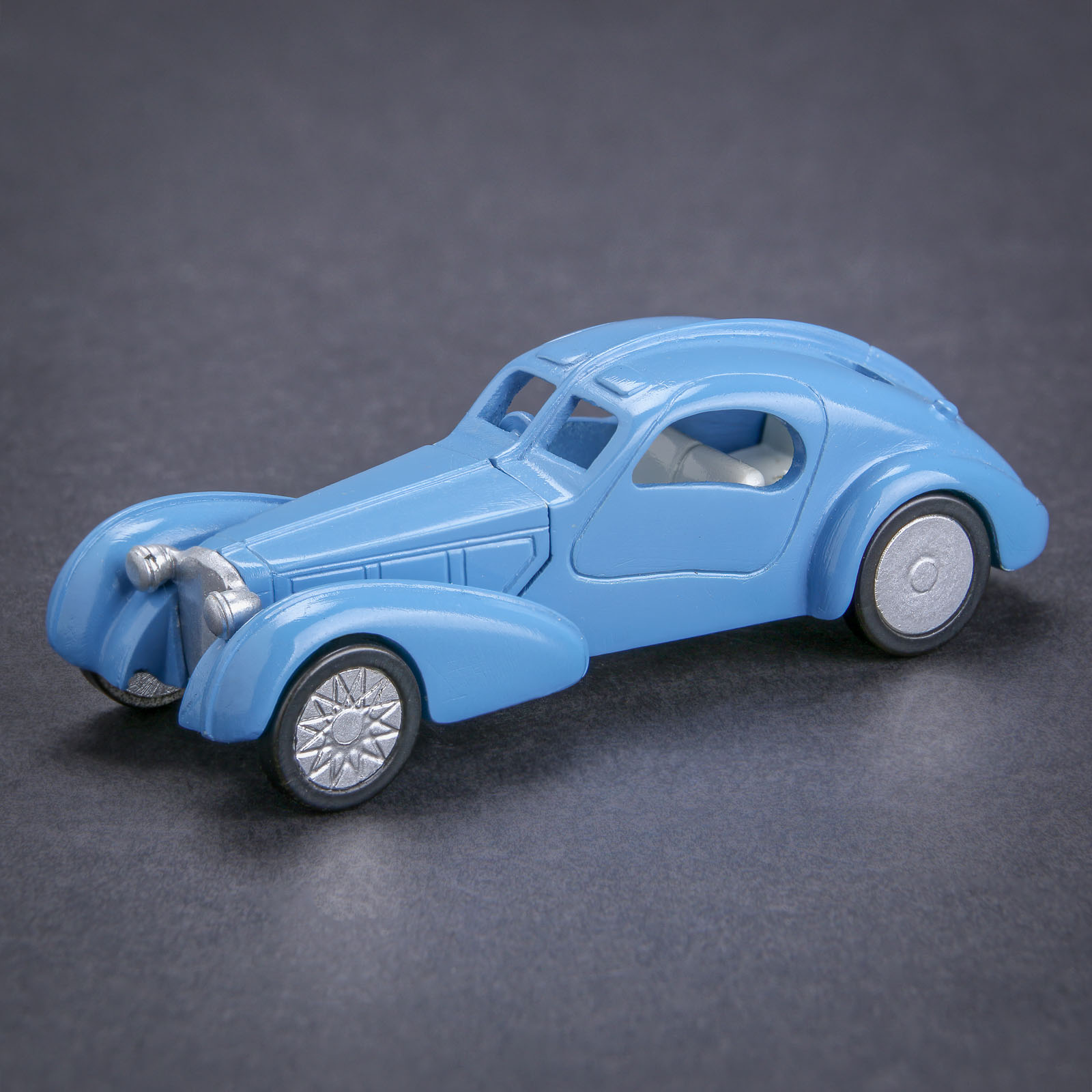 modellauto bugatti blau 01